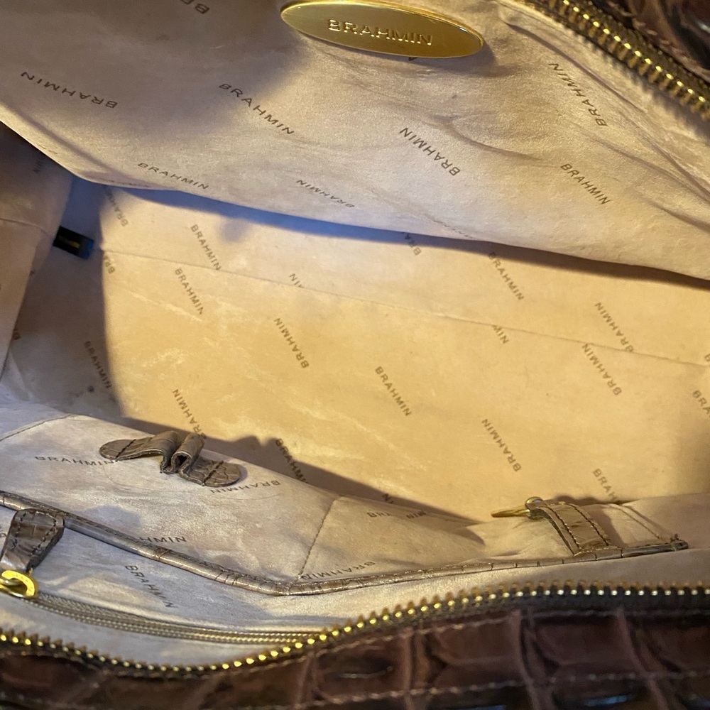 Elegant Brahmin Crocodile-Embossed Multi-colored Handbag - Picture 9 of 10